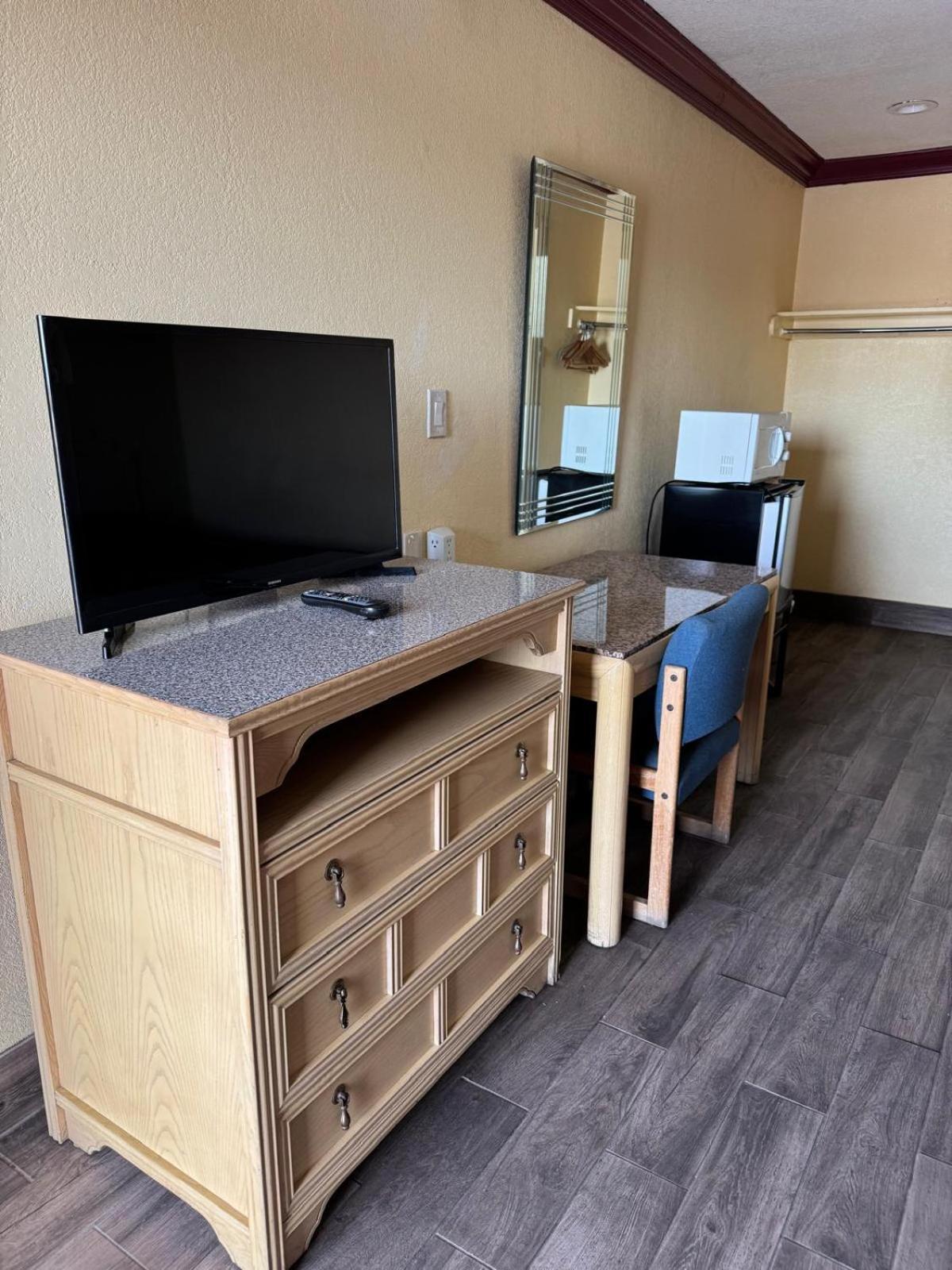 Sunstar Inn Los Banos Ngoại thất bức ảnh